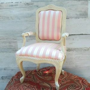NWOT KINGSTATE LOUIS XV DOLL ARM CHAIR
